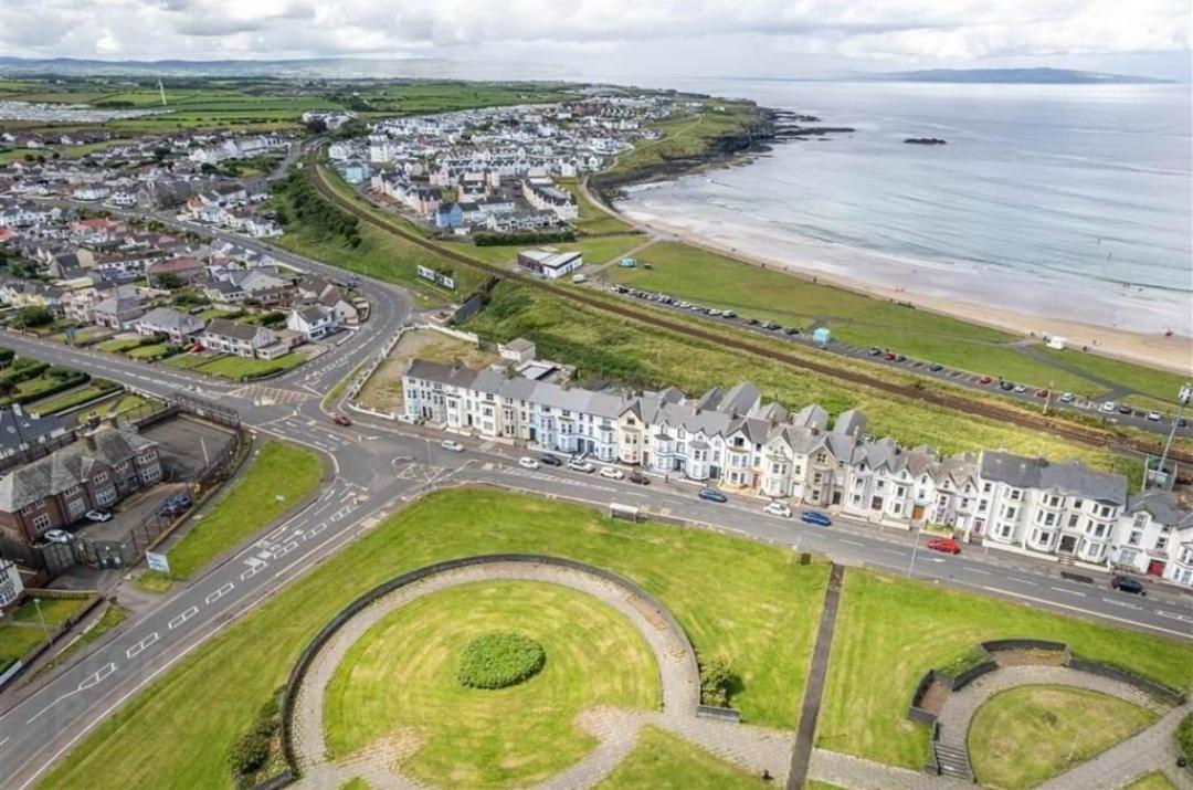 1 Dunluce Park - Portrush By The Sea Apartment Exterior photo